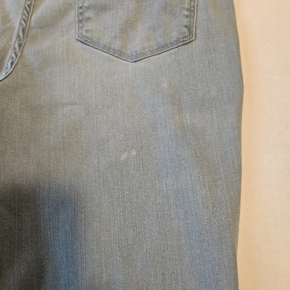 J Jill Authentic Fit crop light stone wash, frayed hem, straight leg, size 12 - Picture 15 of 15